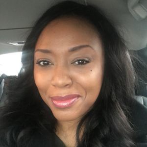 Meet your Posher, Deedra